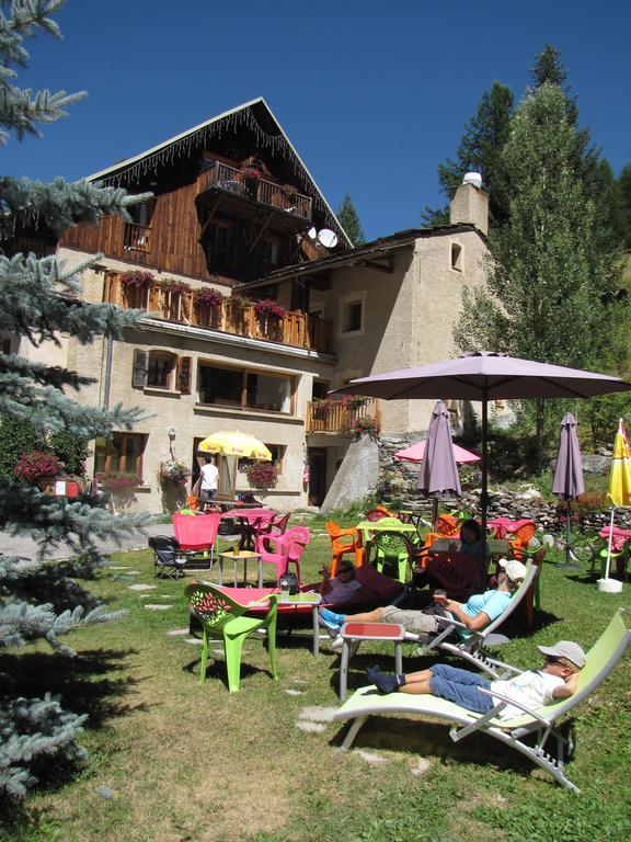 莱达都卢普酒店 Saint-Vérand 外观 照片